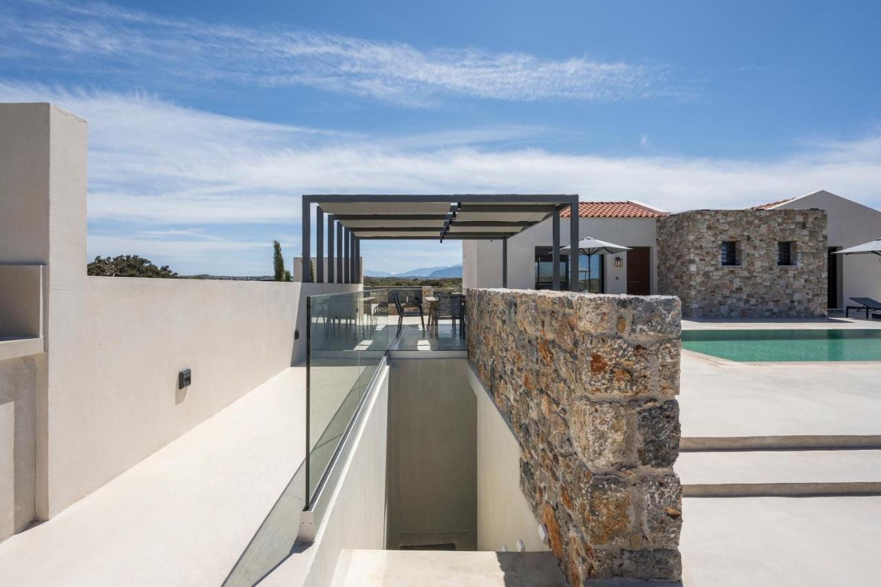 Villa Afeidia Tersanas Luaran gambar
